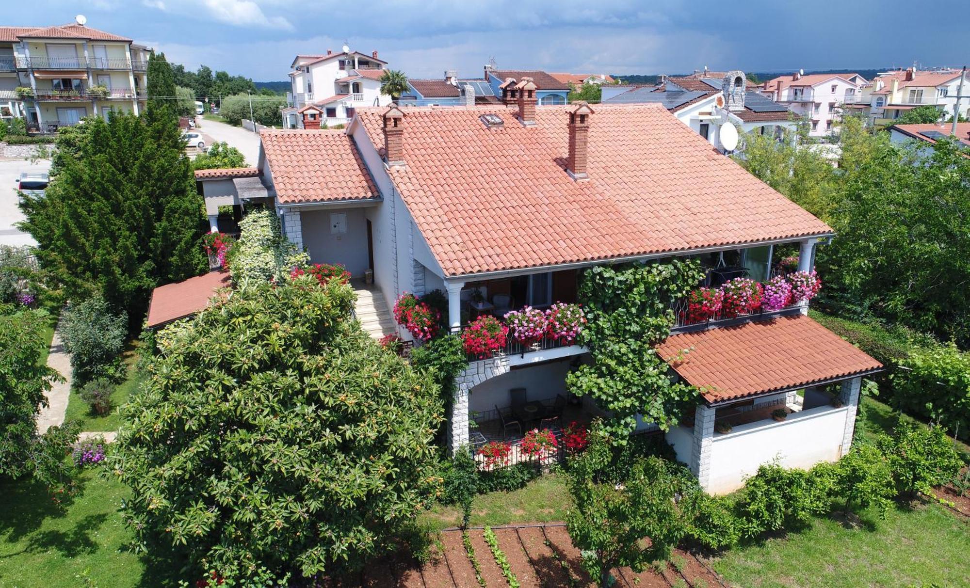 Apartment Slavica Vrvari Porec Exterior photo