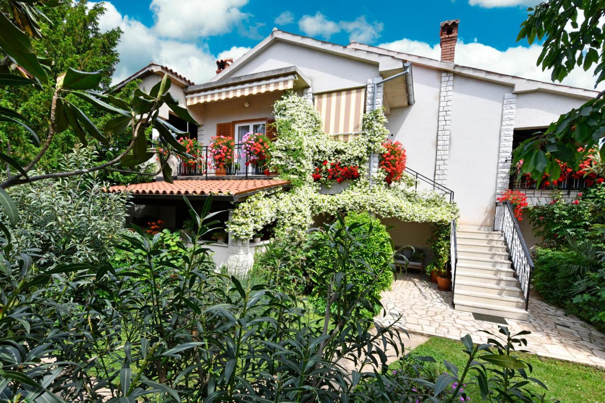 Apartment Slavica Vrvari Porec Exterior photo